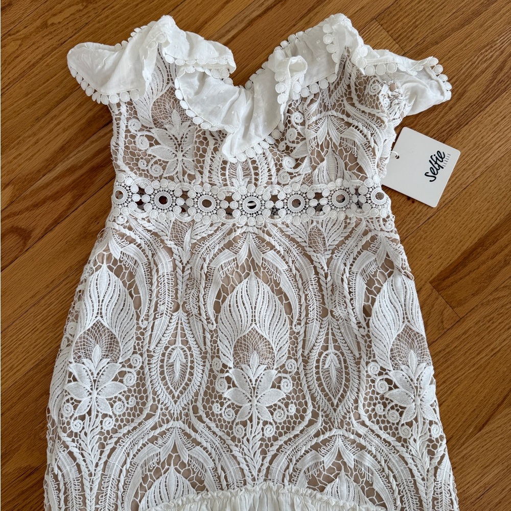 Selfie Leslie white lace dress strapless - Picture 2 of 4